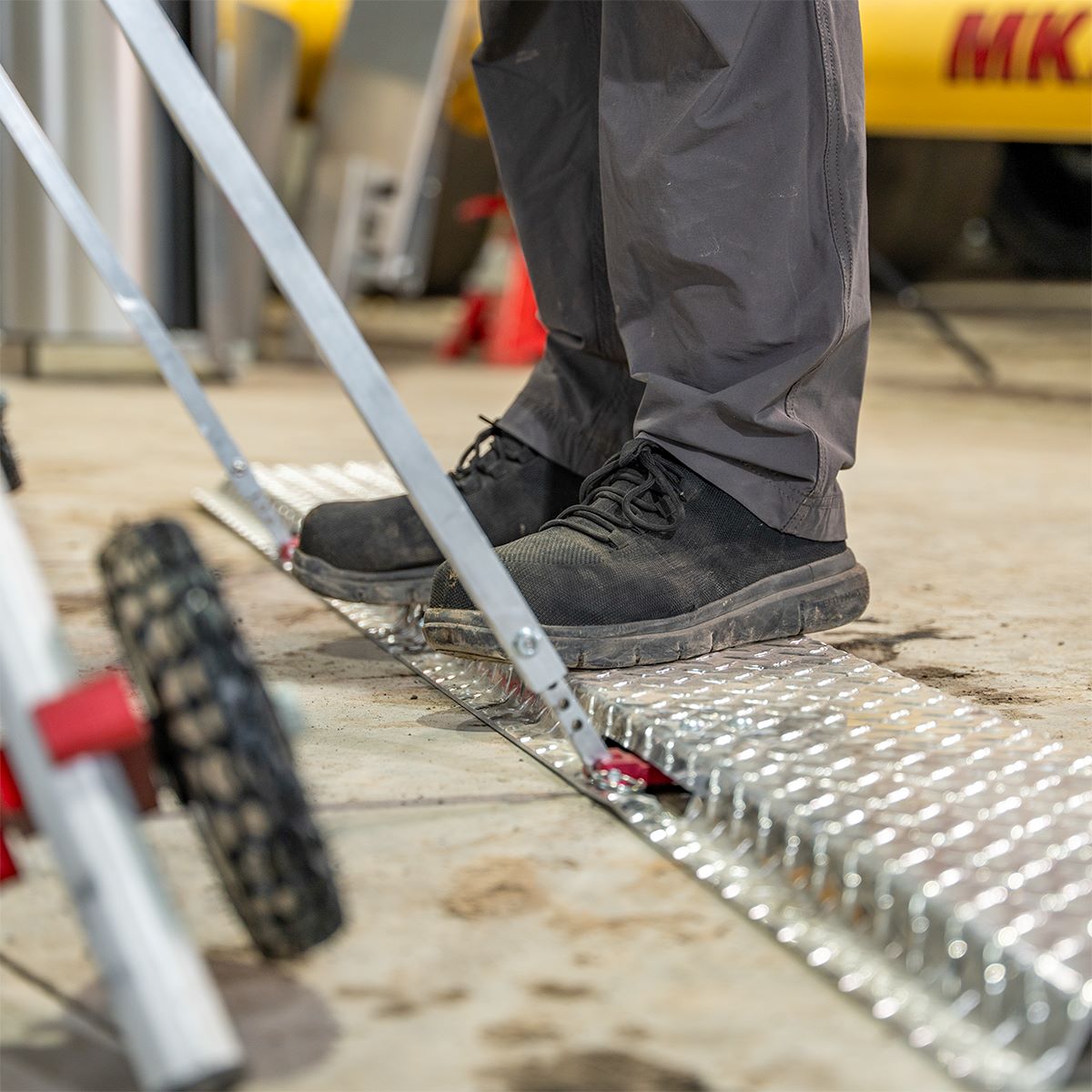 Brake Stabilizing Step Platform