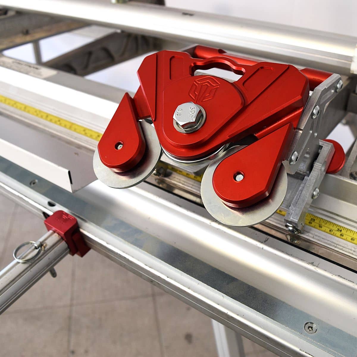 Two-Way Cutting Tool to Fit Tapco* Brakes