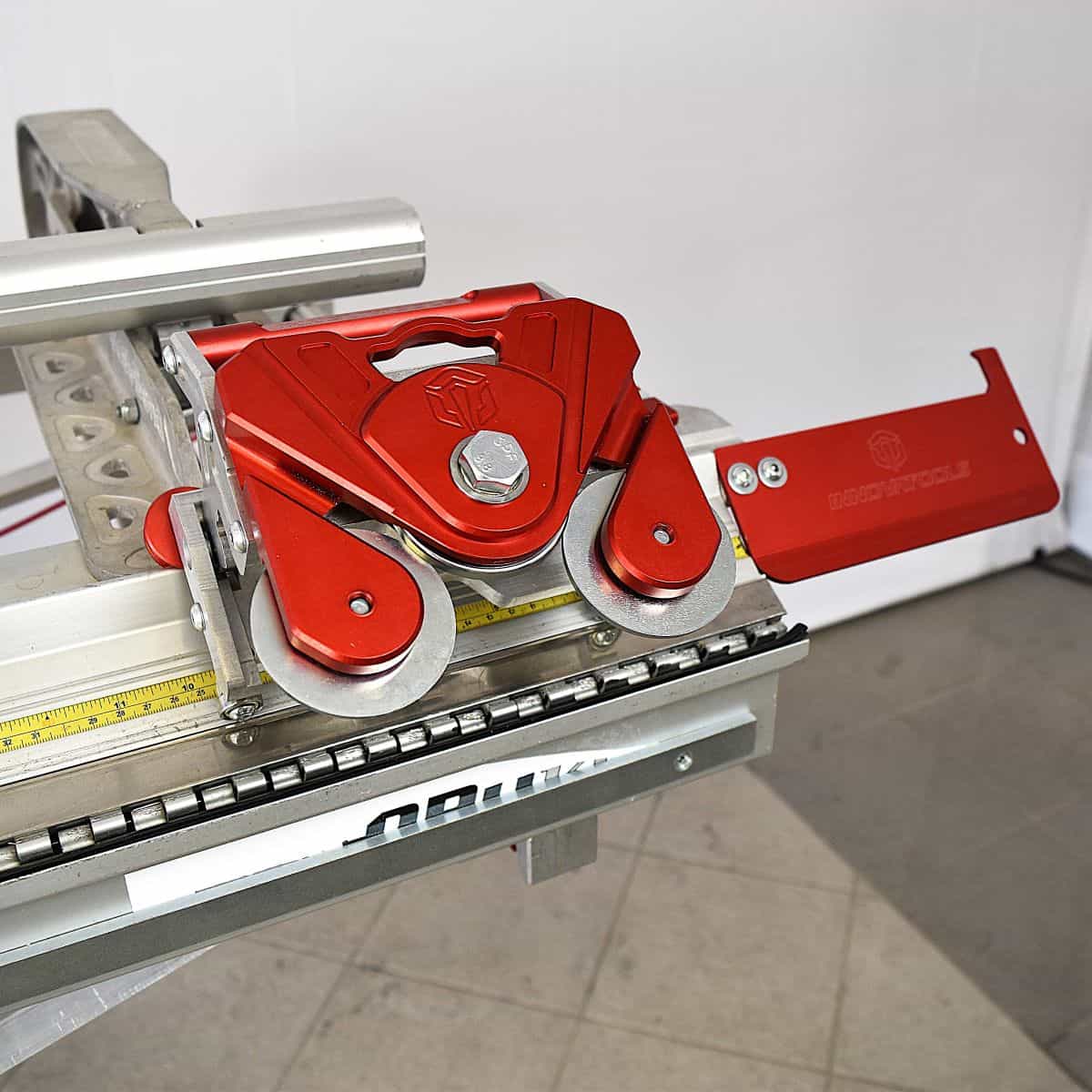 Two-Way Cutting Tool to Fit Tapco* Brakes